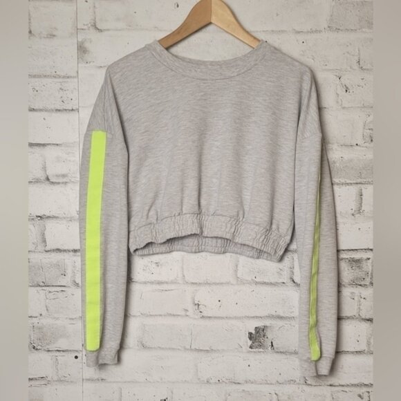 ASOS DESIGN Cropped Sweatshirt - Picture 4 of 7